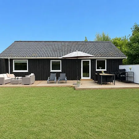 Lovely Close To And Forest * Nakskov